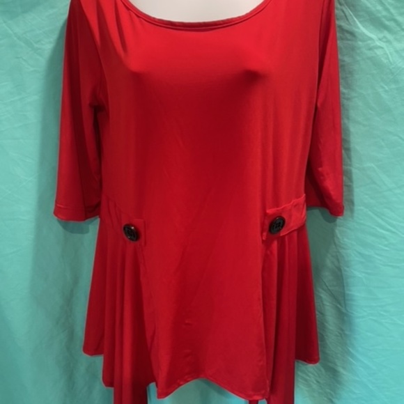 The Pyramid Collection Red Tunis Top - Picture 10 of 13